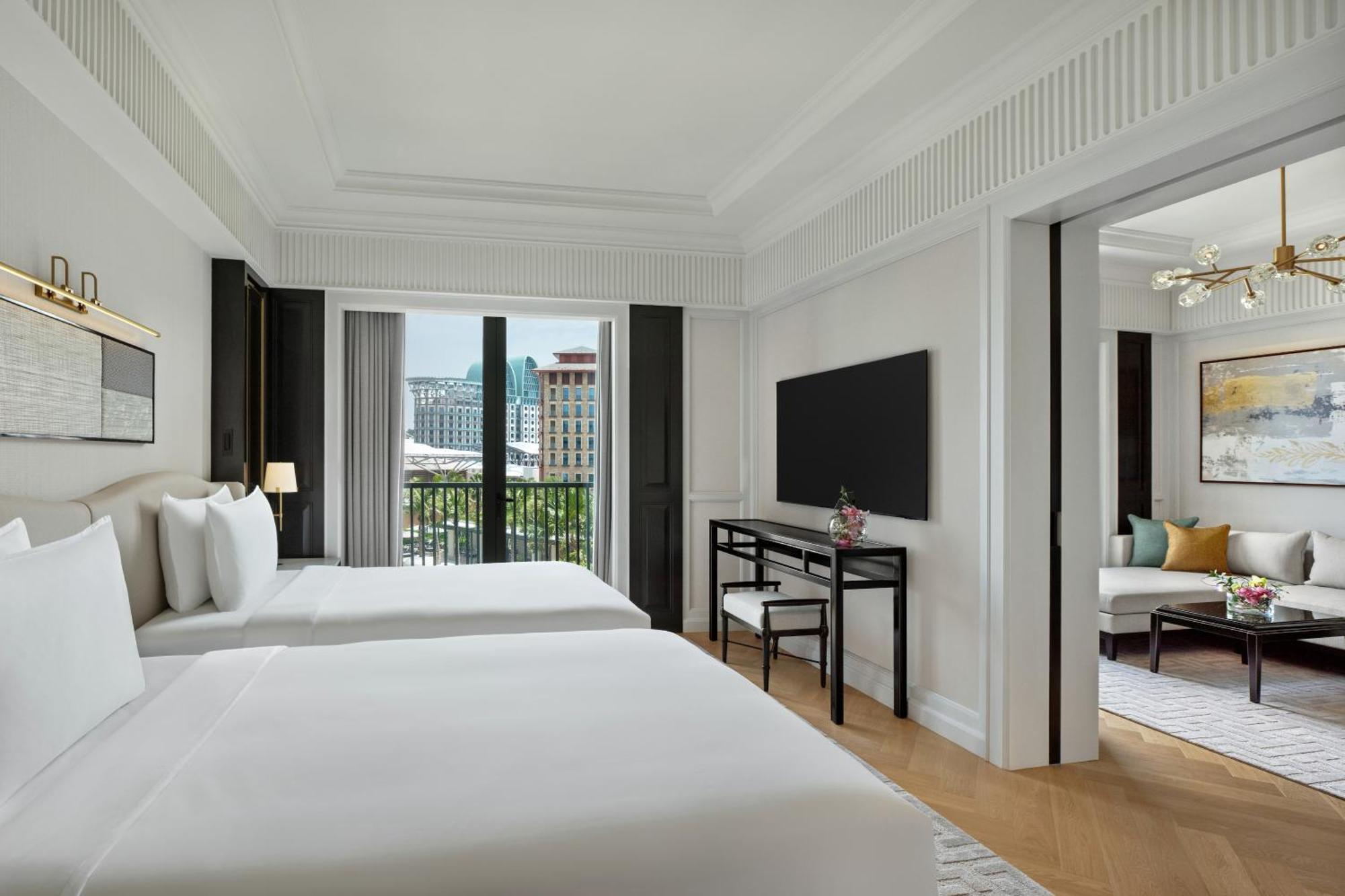Premier Twin Suite Pool View