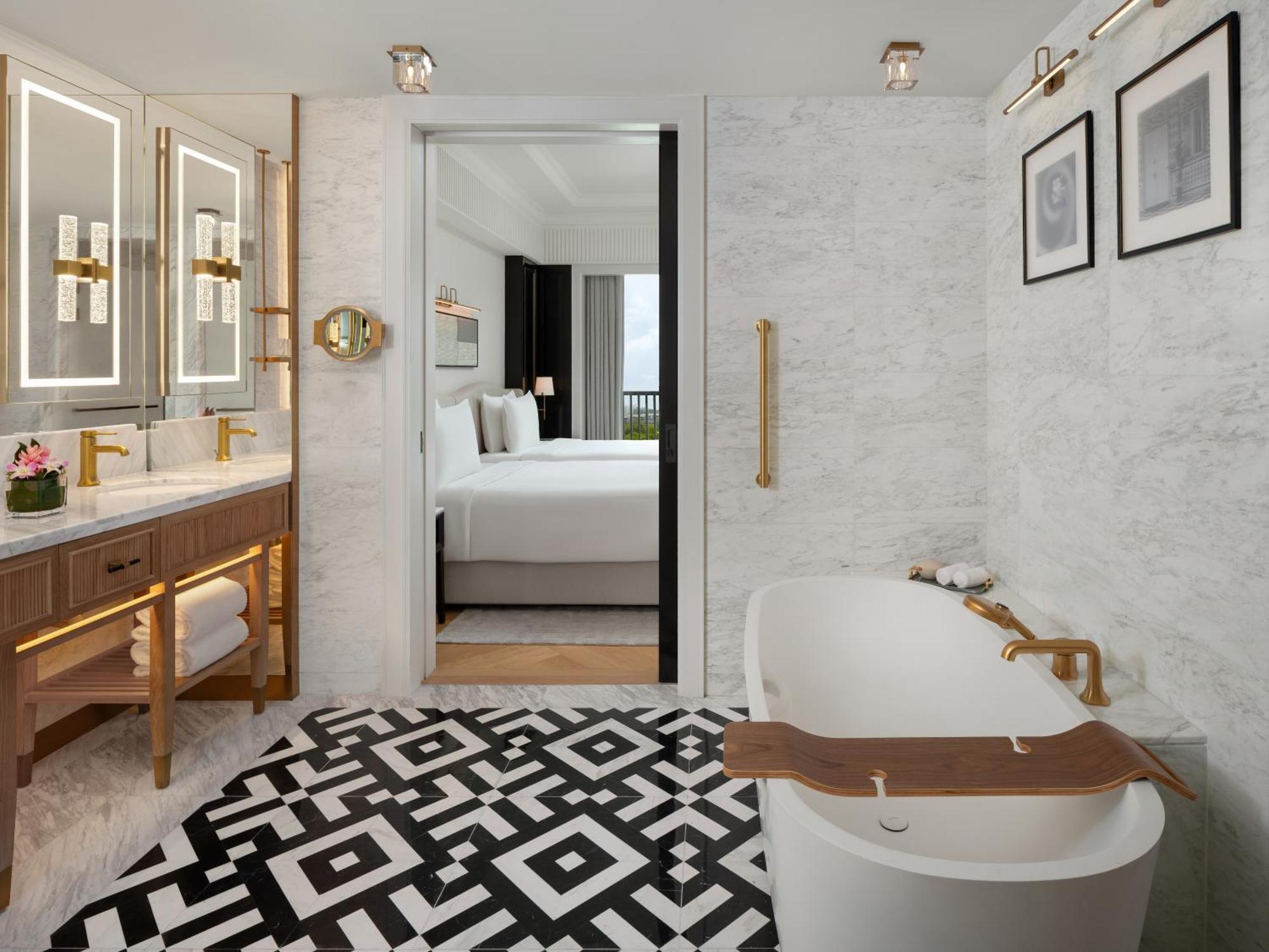 Premier Twin Suite Pool View