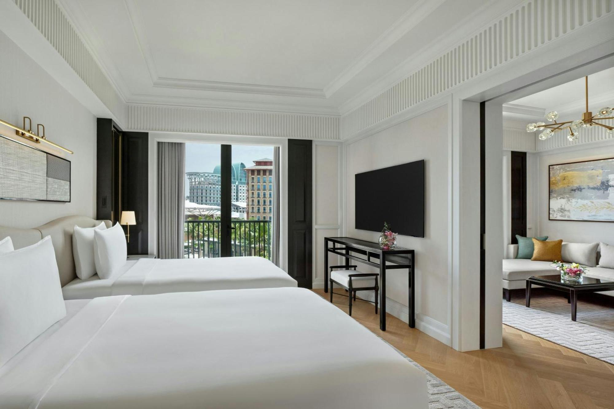 Premier Twin Suite Pool View